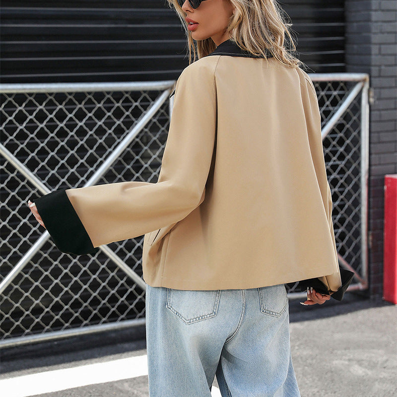 Damen Modische Oversized Jacke mit farblich abgesetztem Kragen Echo Archiv