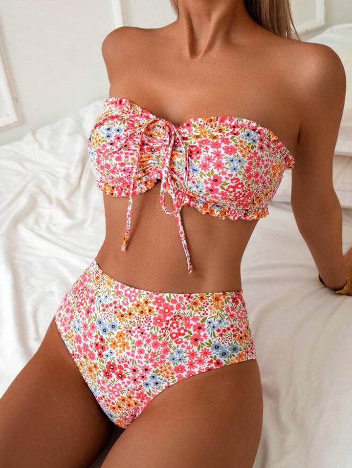 Damen Bandeau-Bikini mit elegantem Verschluss und modischem Design Echo Archiv