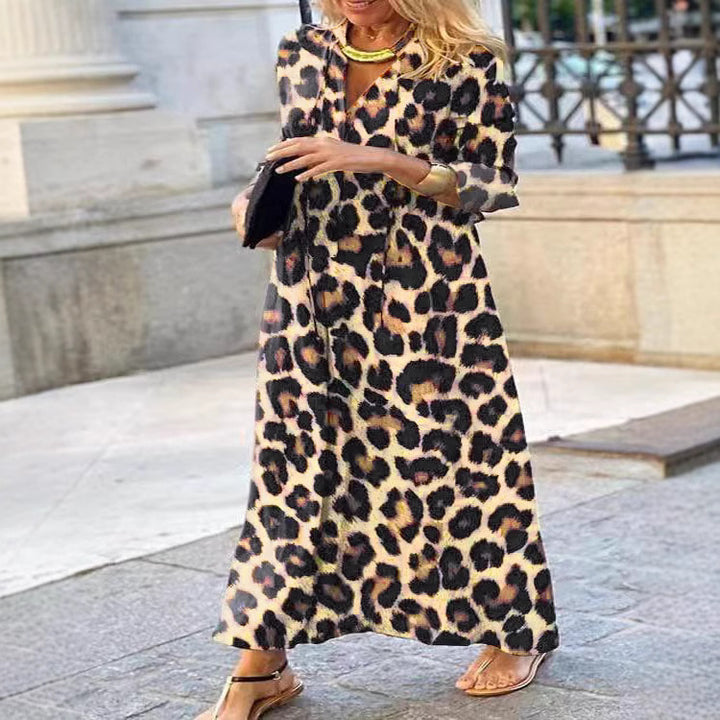 Damen Maxikleid im Hemdblusenstil mit Leopardenmuster, V-Ausschnitt und Dreiviertelärmeln – Valéora