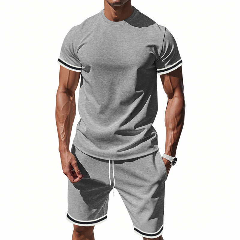 Herren sportliches Kurzarm-Outfit mit kontrastierenden Details Echoarchiv