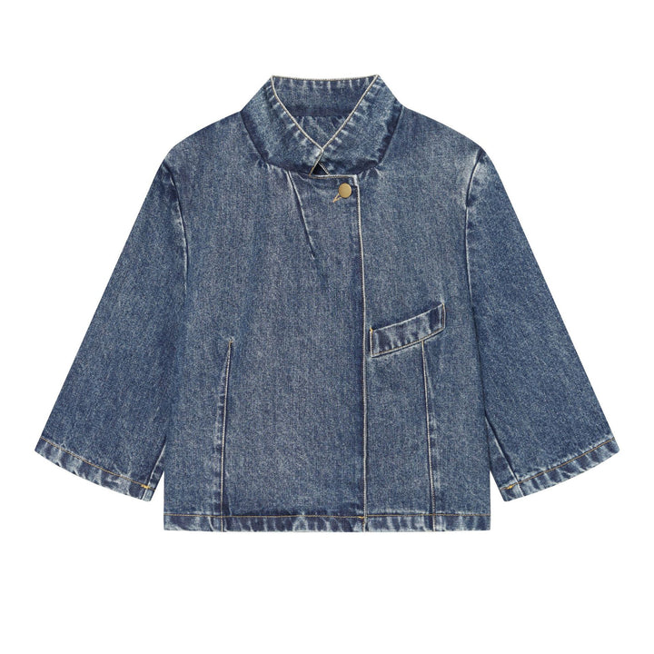 Damen Kurze boxy Jeansjacke mit Stehkragen, asymmetrischer Druckknopfleiste und aufgesetzter Brusttasche Echo Archiv