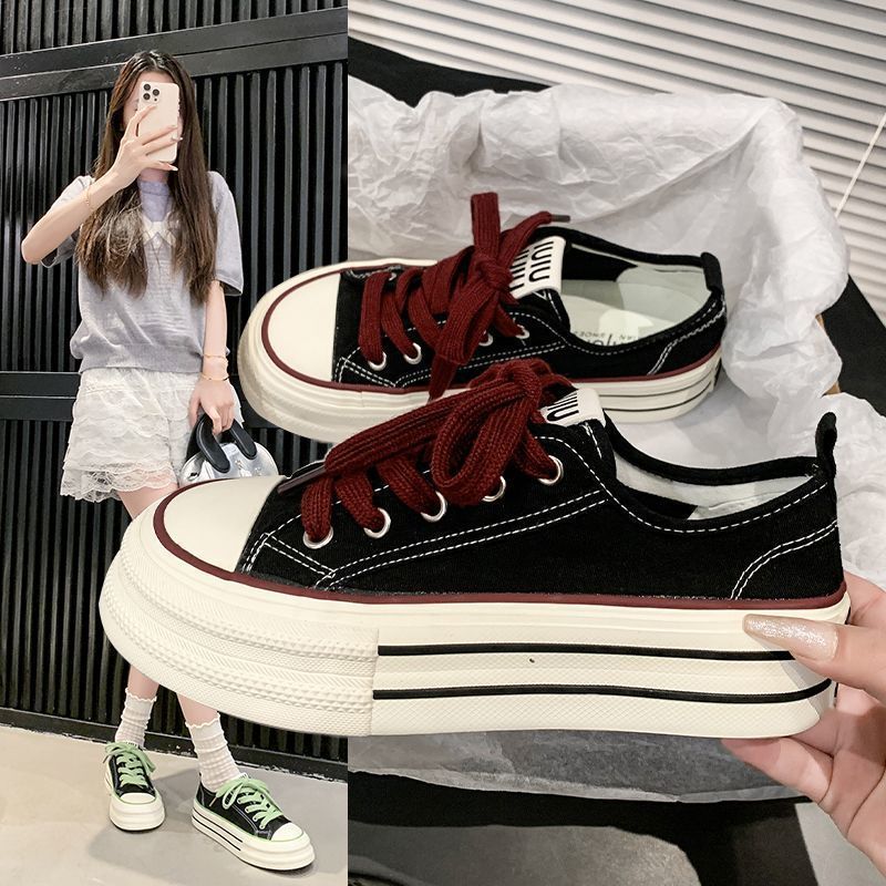 Damen Sportliche Sneakers mit robuster Sohle und atmungsaktivem Canvas von Echo Archiv
