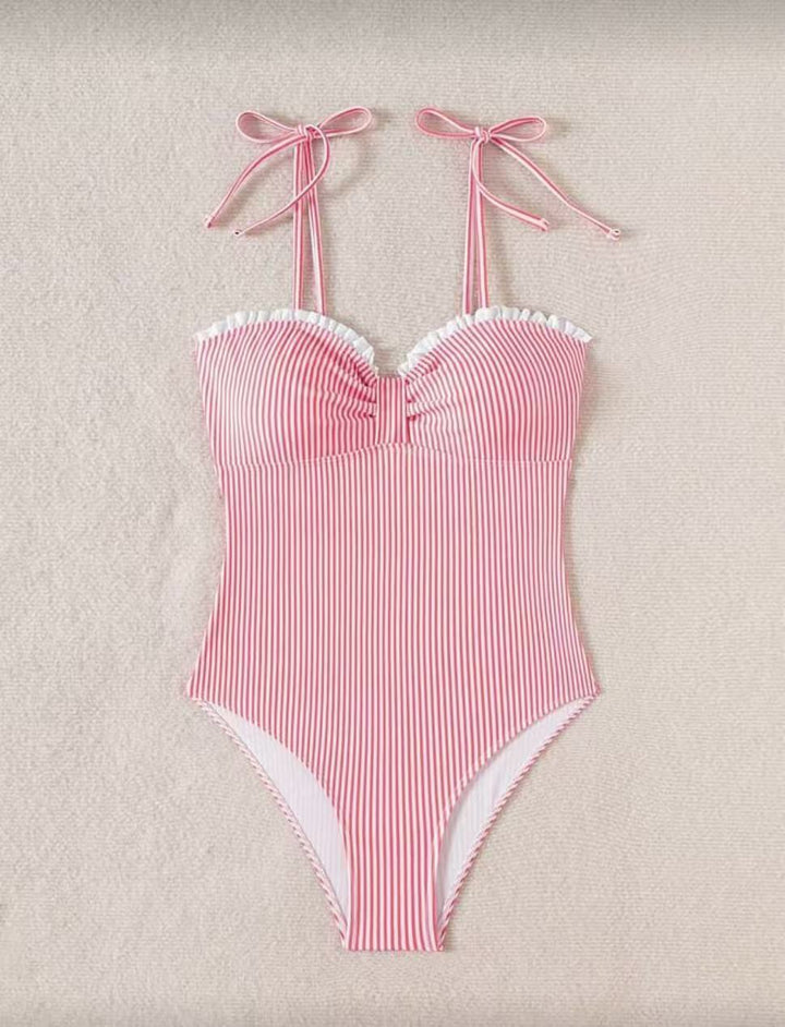 Damen Einteiliges Badeoutfit mit eleganten Raffungen Echo Archiv