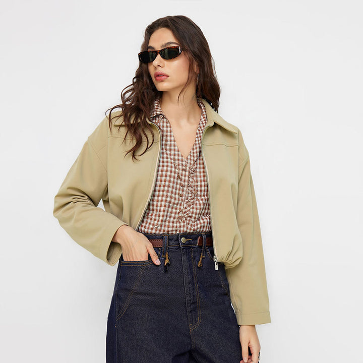 Damen kurze Oversize-Bomberjacke mit Reißverschluss, leichtem Kragen und elastischem Saum – Avenza