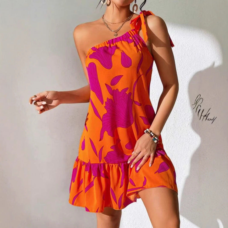 Damen Sommerliches Minikleid mit verspieltem Volant und asymmetrischem Saum Echo Archiv