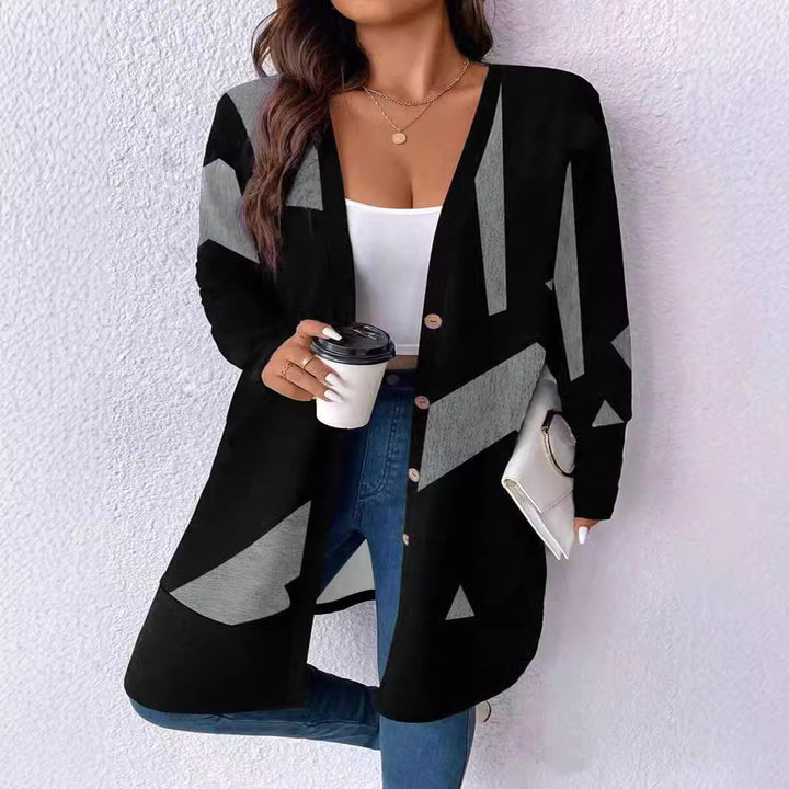 Damen Oversize Strickcardigan mit geometrischem Muster, Knopfverschluss und aufgesetzten Taschen – Veloura
