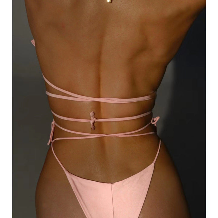 Damen Bikini mit floralen Verzierungen Echo Archiv