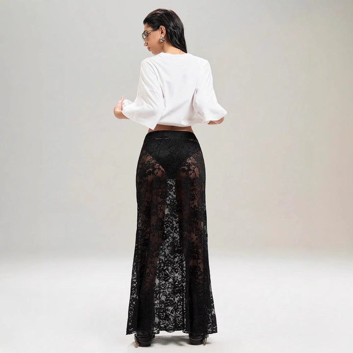 Damen nan weites Baumwollshirt und langer transparenter Spitzenrock Echo Archiv