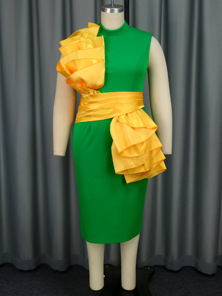 Damen elegantes Kleid mit extravaganten Rüschenelementen Echo Archiv