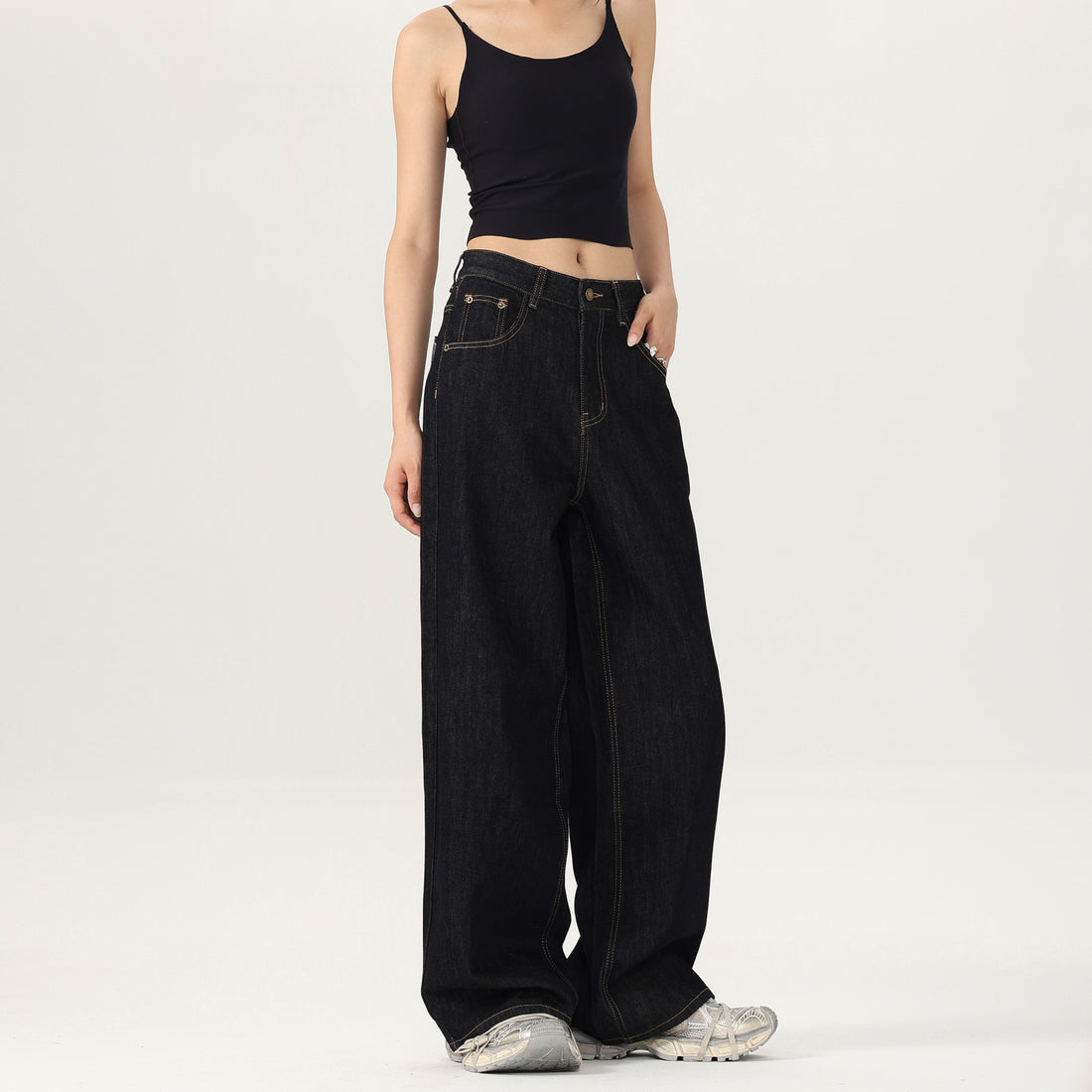 Damen Weite tiefsitzende Baggy-Denimhose im Marlene-Stil mit Kontrastnähten Echo Archiv