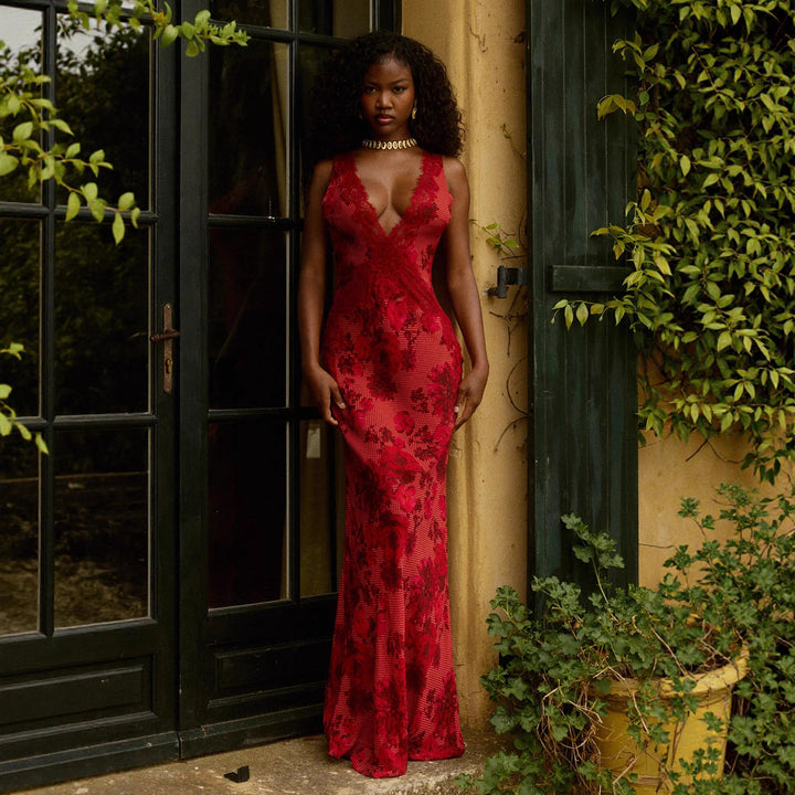 Damen nan figurbetontes Maxikleid im Meerjungfrauen-Schnitt mit tiefem V-Ausschnitt und floraler Spitzenapplikation Echo Archiv