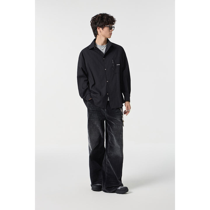 Unisex Oversize Hemdjacke mit strukturierter Rippenoptik und aufgesetzter Brusttasche Echoarchiv