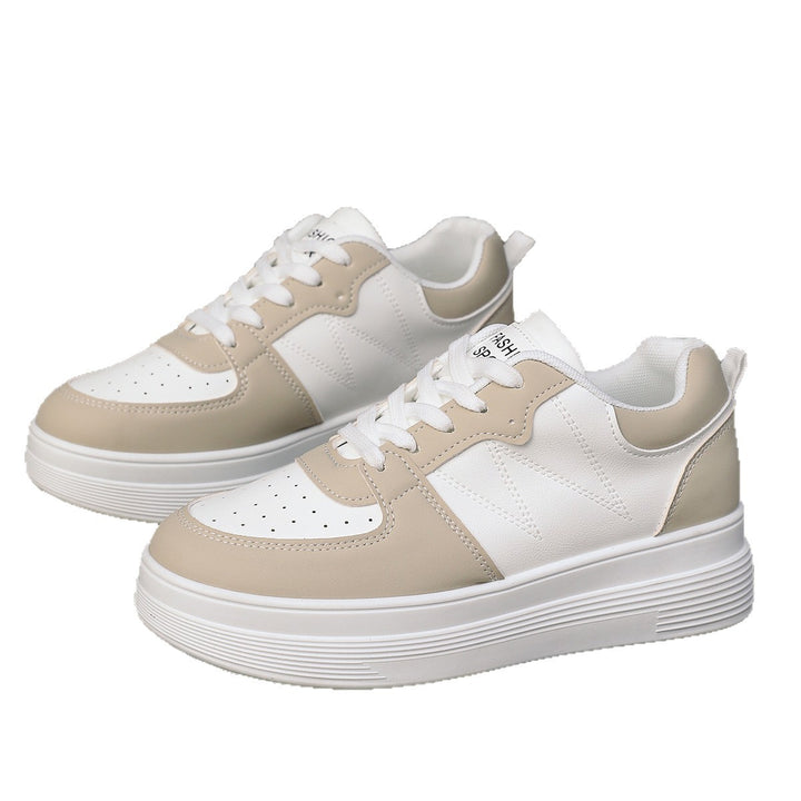 Damen Chunky-Sneaker mit erhöhtem Plateau, perforierter Zehenpartie und gepolstertem Schaft – Névara
