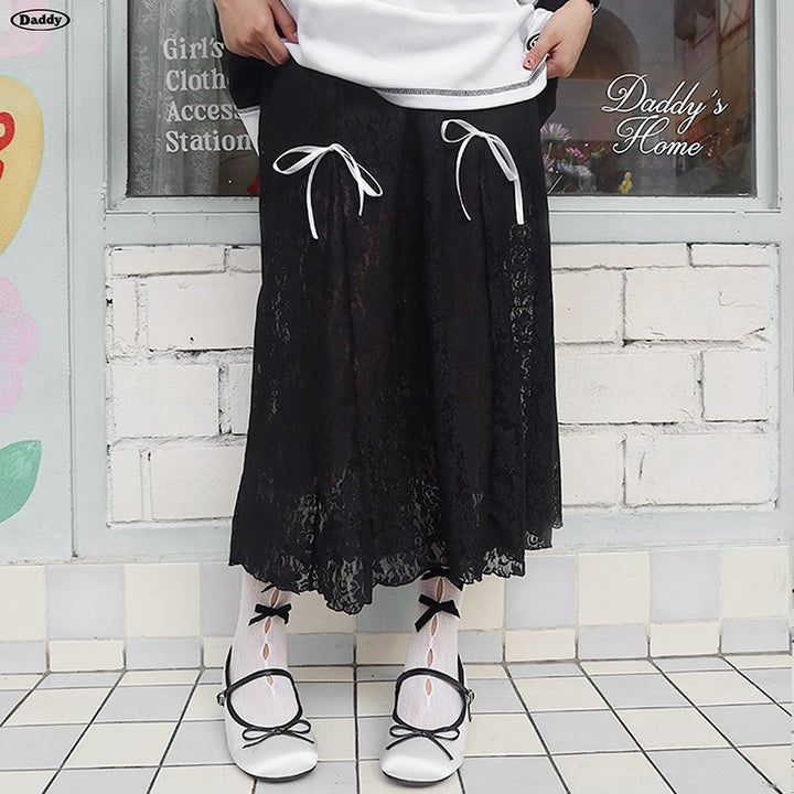 Damen eleganter Spitzenrock mit transparenten Einsätzen und raffinierten Bindebändern Echo Archiv