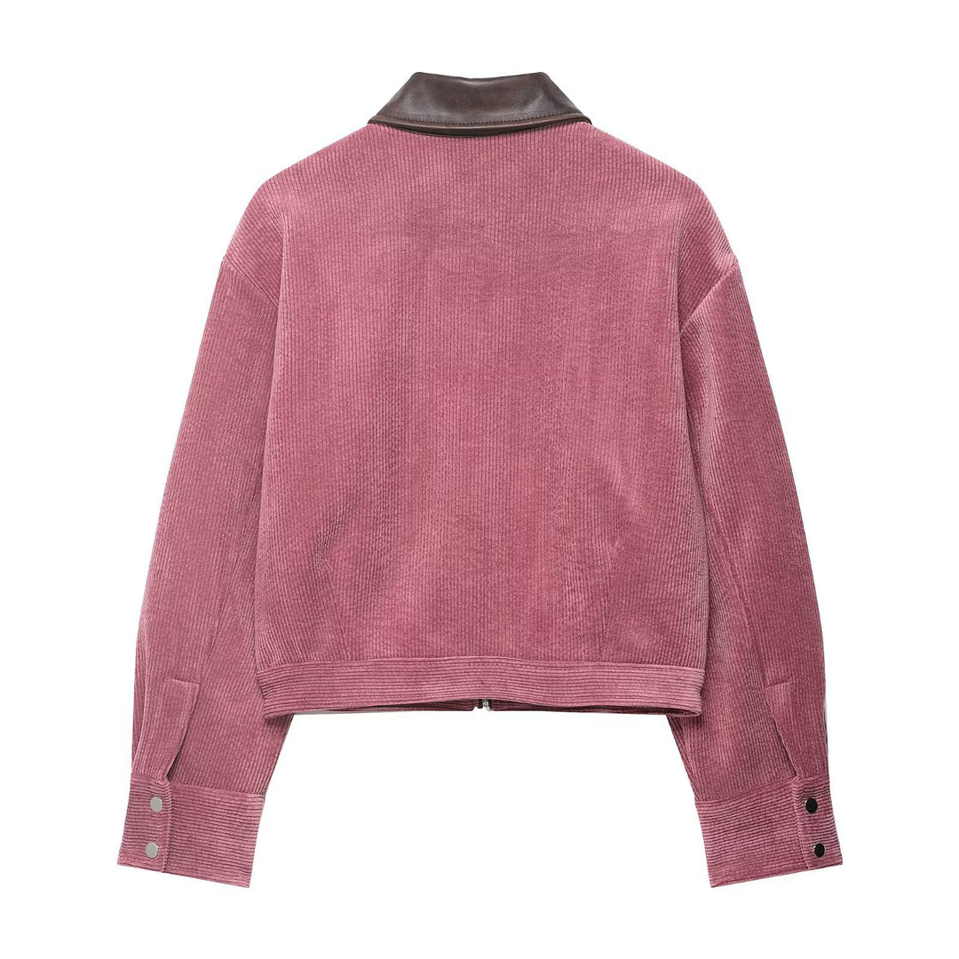 Damen Kurze Cord-Collegejacke mit Kunstlederkragen und aufgesetzten Pattentaschen Echoarchiv