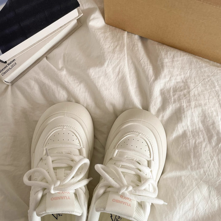 Damen Sportliche Sneakers mit übergroßem Sohlenprofil und atmungsaktiven Einsätzen Echo Archiv