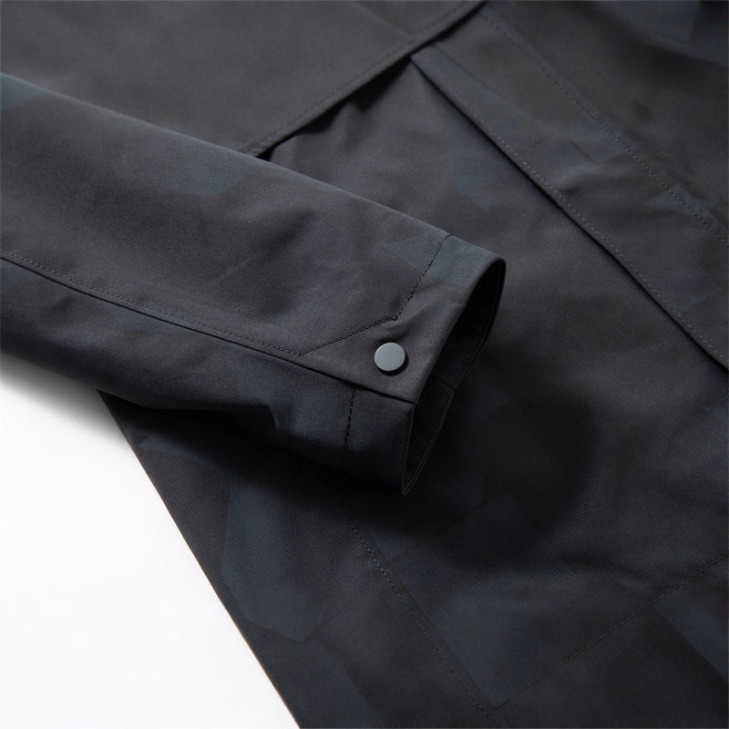 Herren Wasserdichte, atmungsaktive Stadtoverall-Jacke mit Kapuze und minimalistischer Utility-Optik Echoarchiv