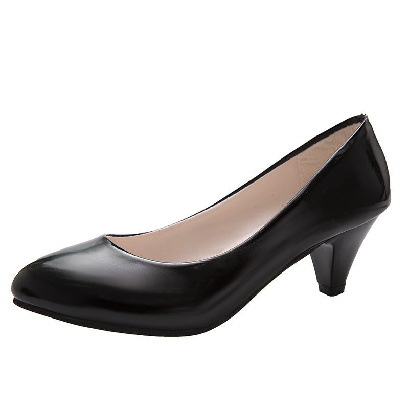 Damen elegante Pumps mit bequemem Blockabsatz und hochwertiger Lackoberfläche – Lioré