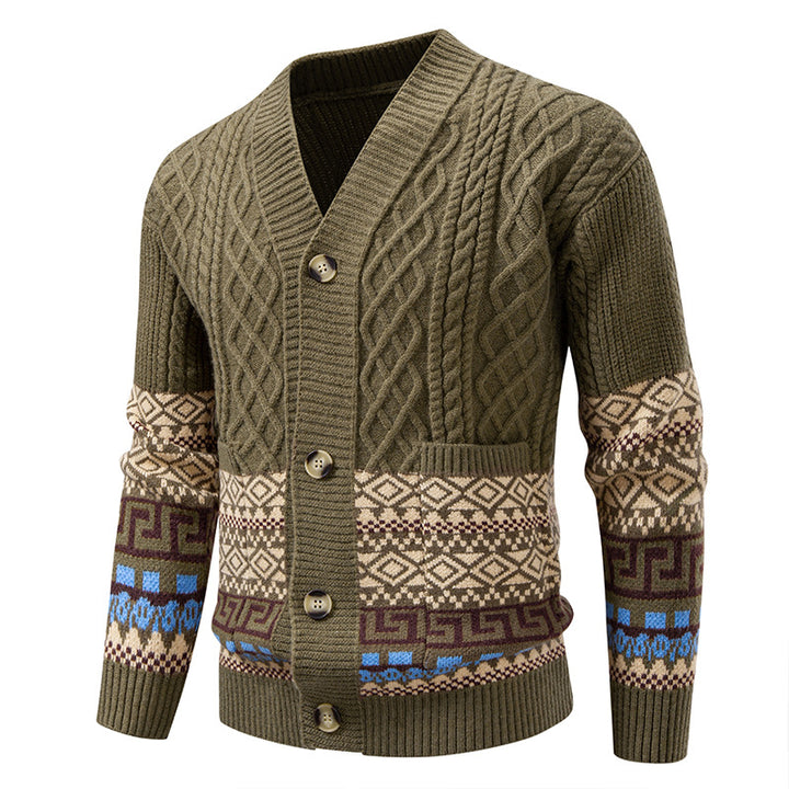 Herren Grobstrick-Cardigan mit Zopfmuster, Jacquard-Bändern und markanter Knopfleiste Echo Archiv