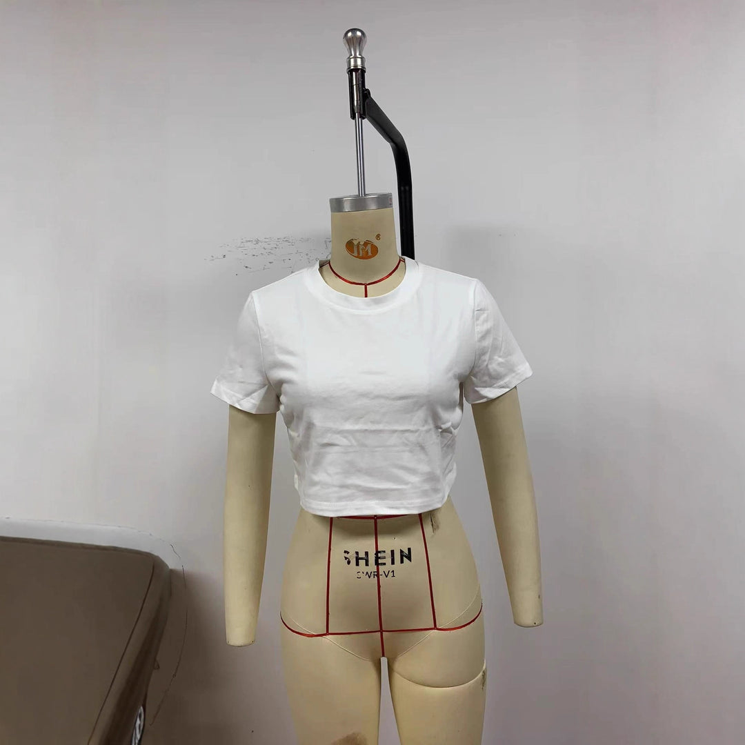 Damen Crop-T-Shirt mit hautsympathischem Baumwollmaterial und modernem Schnitt Echo Archiv