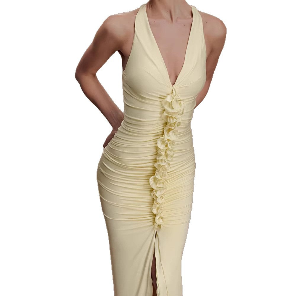Damen Hochwertiges Abendkleid mit tiefem V-Ausschnitt und Raffungen Echo Archiv