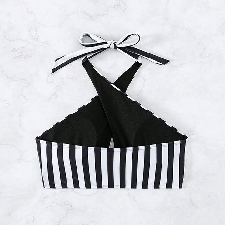 Damen Triangel-Bikinioberteil mit modischem Wickel-Design und elastischen Trägern Echo Archiv