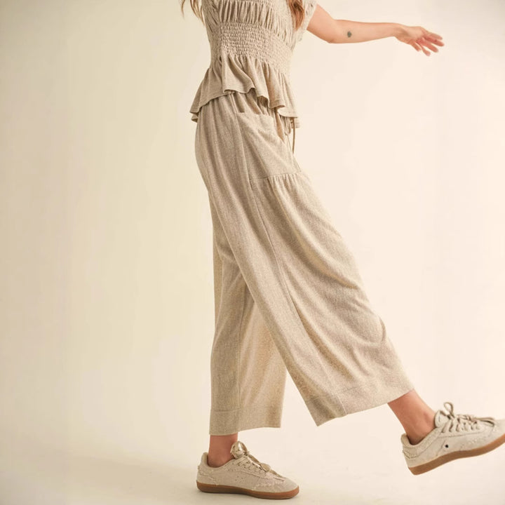 Damen weite Culotte-Jerseyhose mit Smockbund und Eingrifftaschen – Avérine