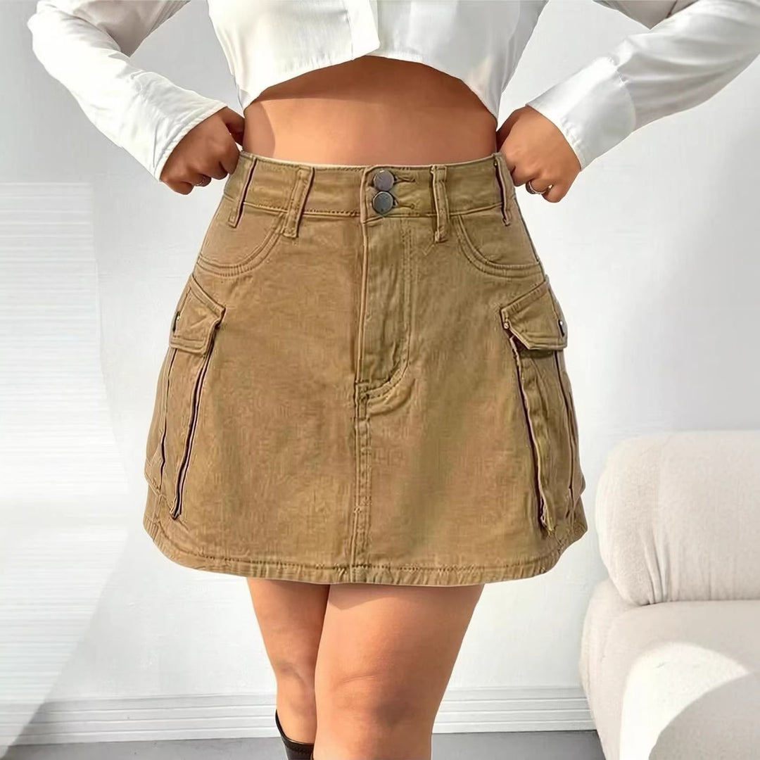 Damen Denim-Minirock mit aufgesetzten Taschen und modernen Details Echo Archiv