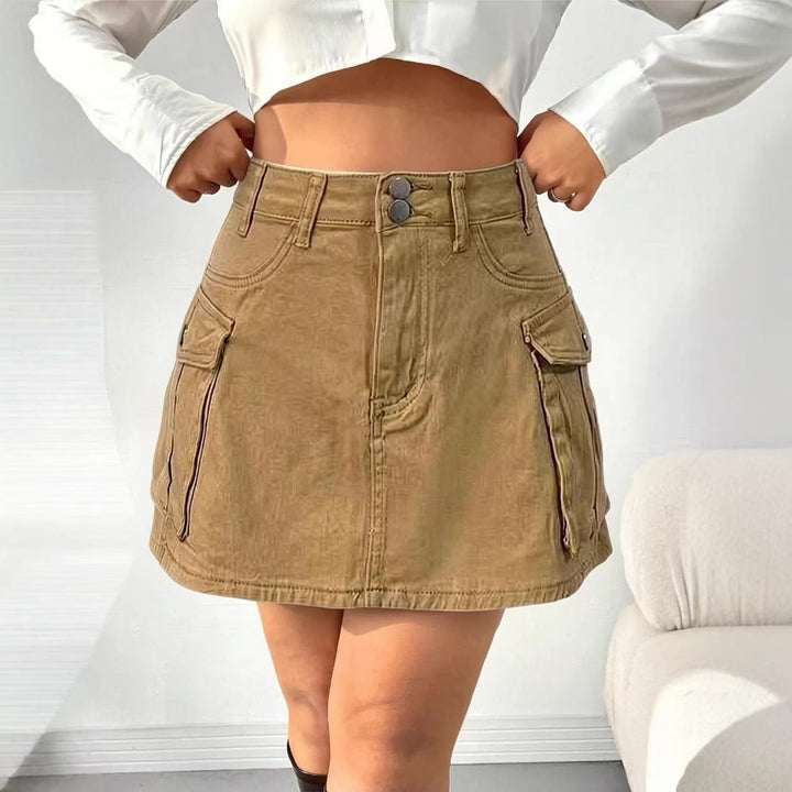 Damen Denim-Minirock mit aufgesetzten Taschen und modernen Details Echo Archiv