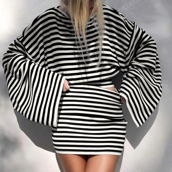 Damen nan gestreiftes Cut-Out-Longsleeve mit weitem Arm und taillierter Schichtung Echo Archiv