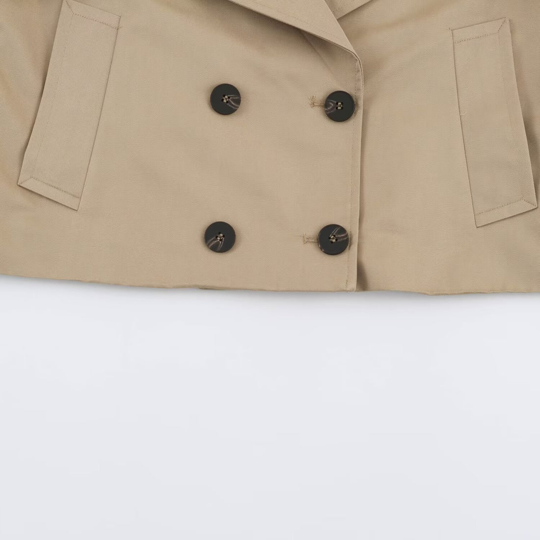 Damen Kurz geschnittener Trenchcoat mit doppelreihiger Knopfleiste Echoarchiv