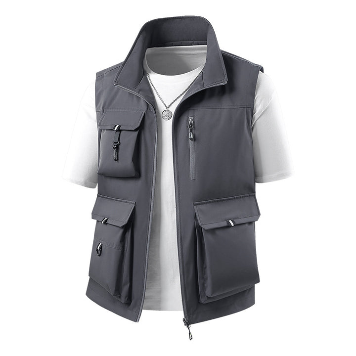 Herren Multifunktionale Outdoorweste mit mehreren Cargo-Taschen und Stehkragen Echoarchiv