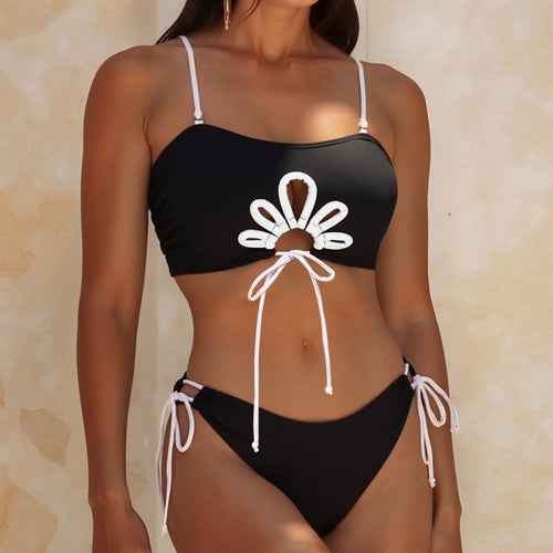 Damen Bikini-Set mit modischem Cut-Out und verspielten Bindebändern Echo Archiv