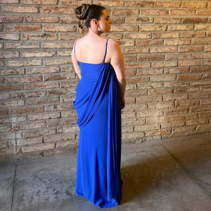 Damen trägerloses Abendkleid mit eleganter Drapierung Echo Archiv