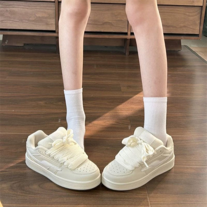 Damen Sneakers mit dickem Profil und atmungsaktiven Netz-Einsätzen Echo Archiv