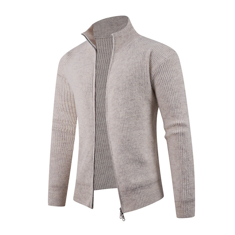 Herren Strickpullover mit hohem Kragen und dekorativem Reißverschluss Echoarchiv