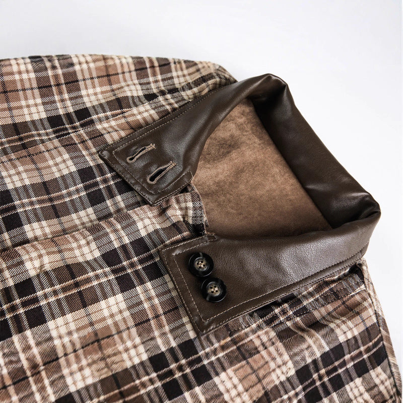 Herren Kurz geschnittener Fieldblouson im Vintage‑Workwear‑Stil mit Lederimitat‑Stehkragen und karierter Innenfütterung Echoarchiv