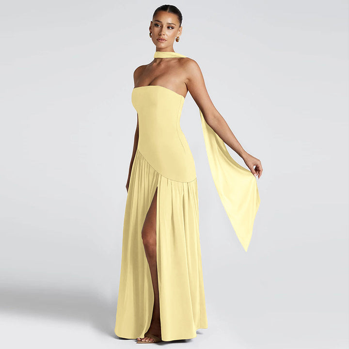 Damen Elegantes Maxikleid mit schulterfreier Silhouette und raffiniertem Schlitz Echo Archiv