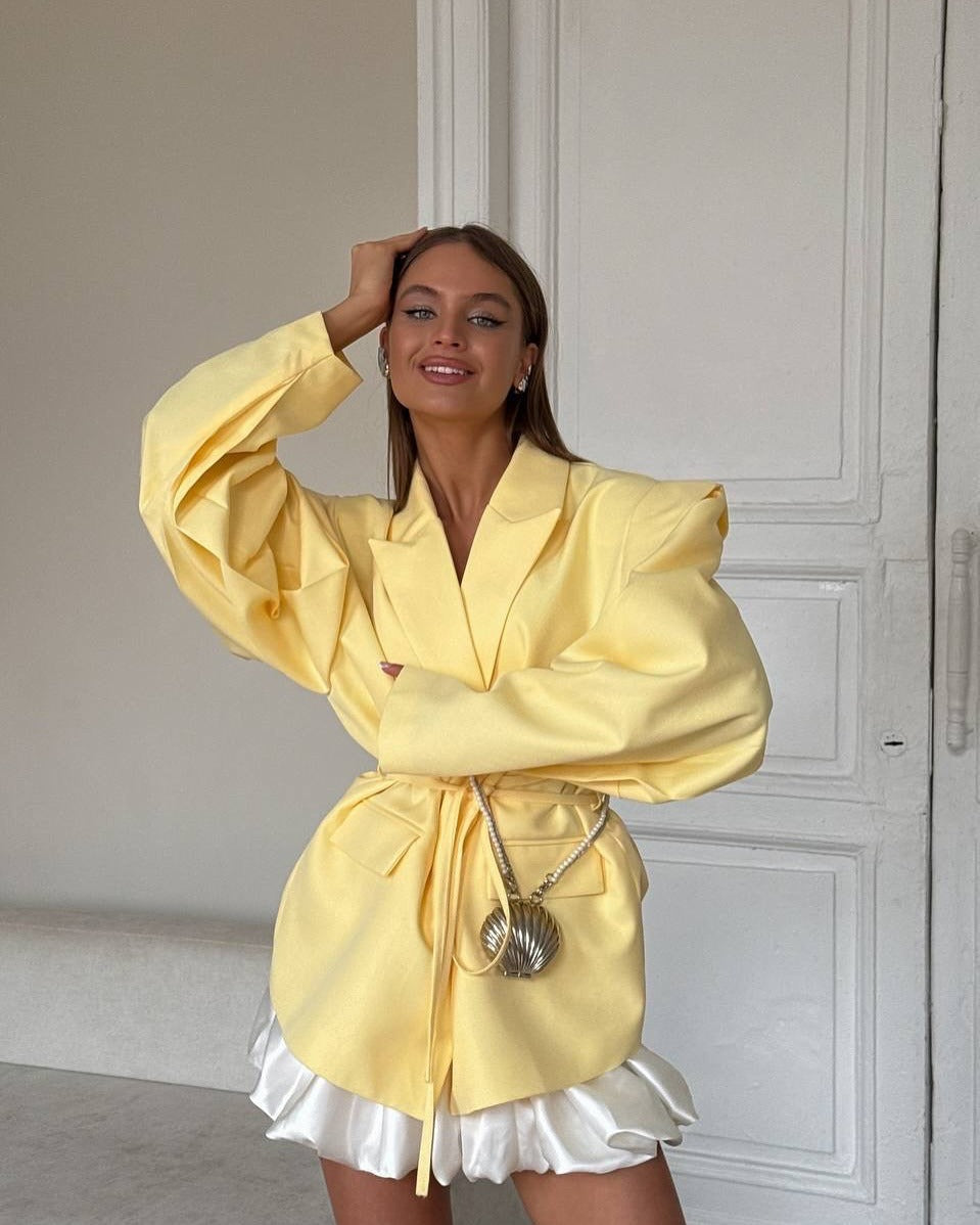 Damen Oversized Blazerjacke mit Taillengürtel und Ballonärmeln Echoarchiv