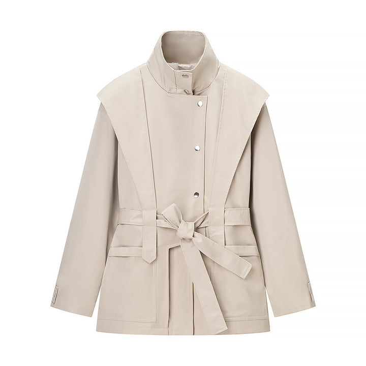 Damen Taillierte Übergangsjacke mit Stehkragen, Schultercape und Bindegürtel Echo Archiv