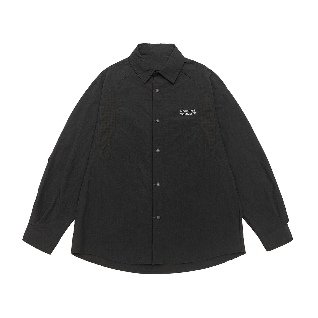 Unisex Leichtes Overshirt im Coach-Stil mit Hemdkragen und Brustprint Echoarchiv
