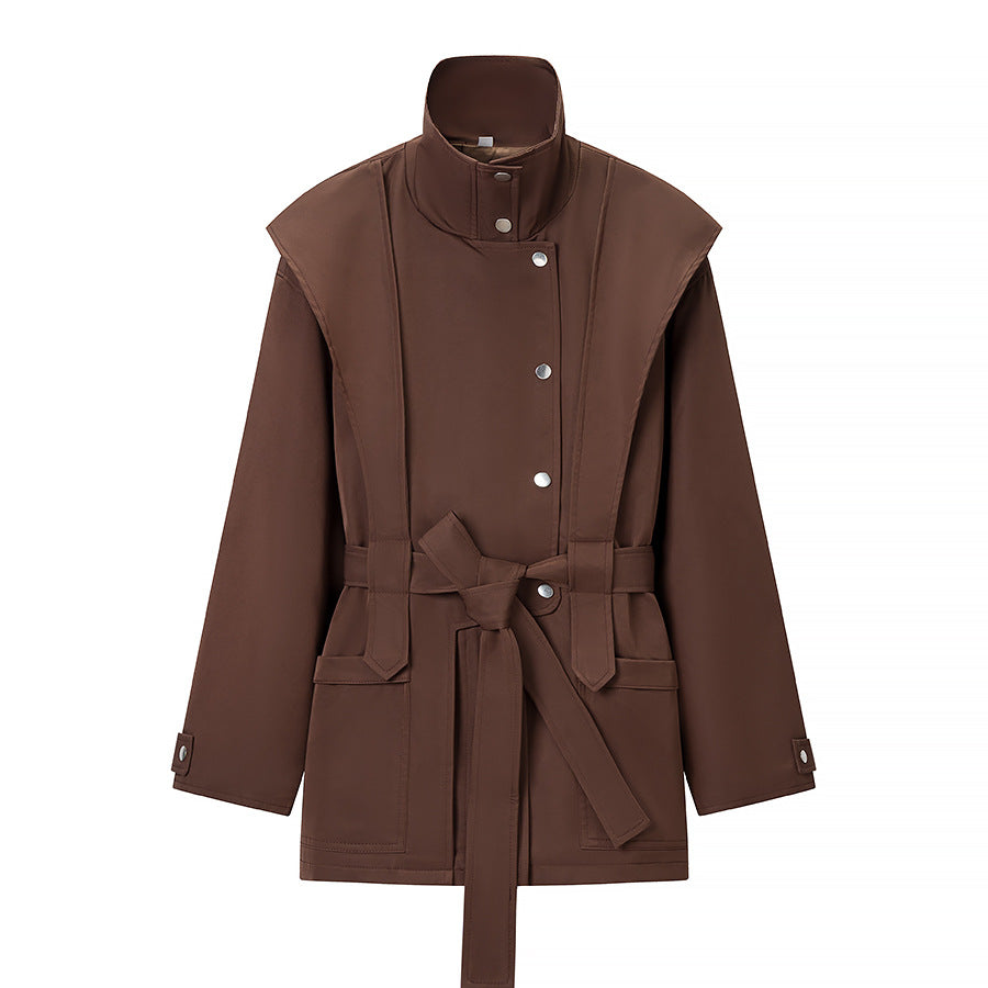 Damen Taillierte Übergangsjacke mit Stehkragen, Schultercape und Bindegürtel Echo Archiv