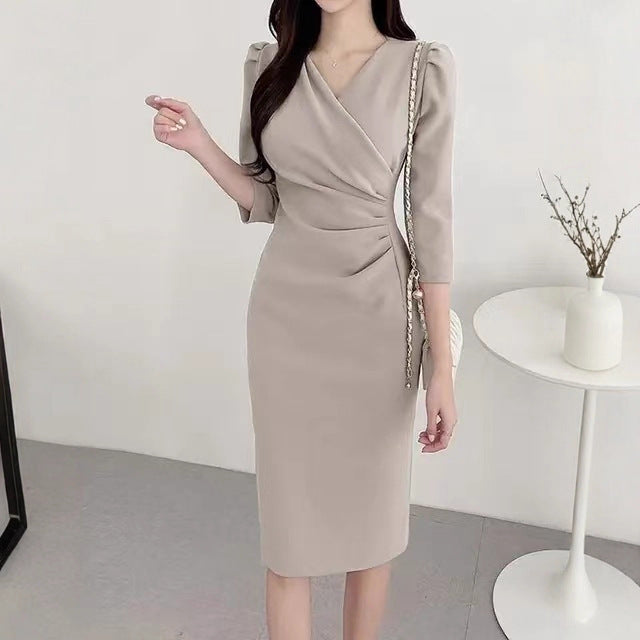 Damen Elegant-tailliertes Drapé-Etuikleid mit asymmetrischer Wickel-Optik und 3/4-Ärmeln – Élara