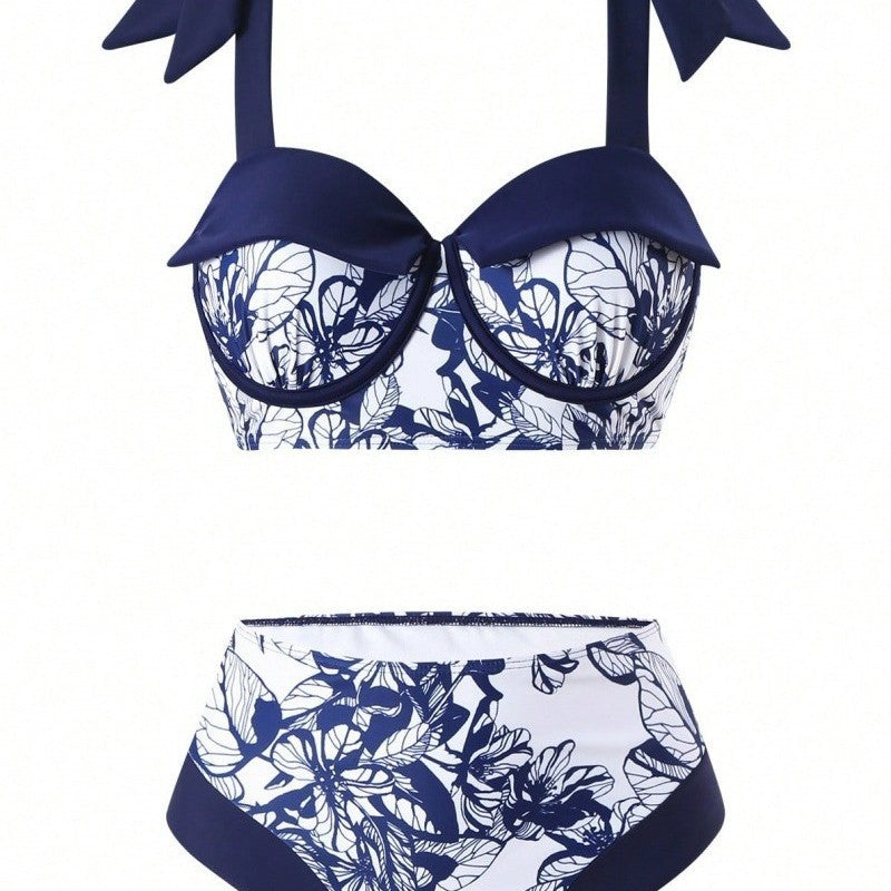 Damen Bikini-Set mit floralem Rock über der Badehose Echo Archiv
