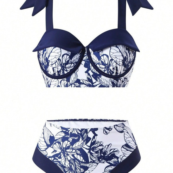 Damen Bikini-Set mit floralem Rock über der Badehose Echo Archiv