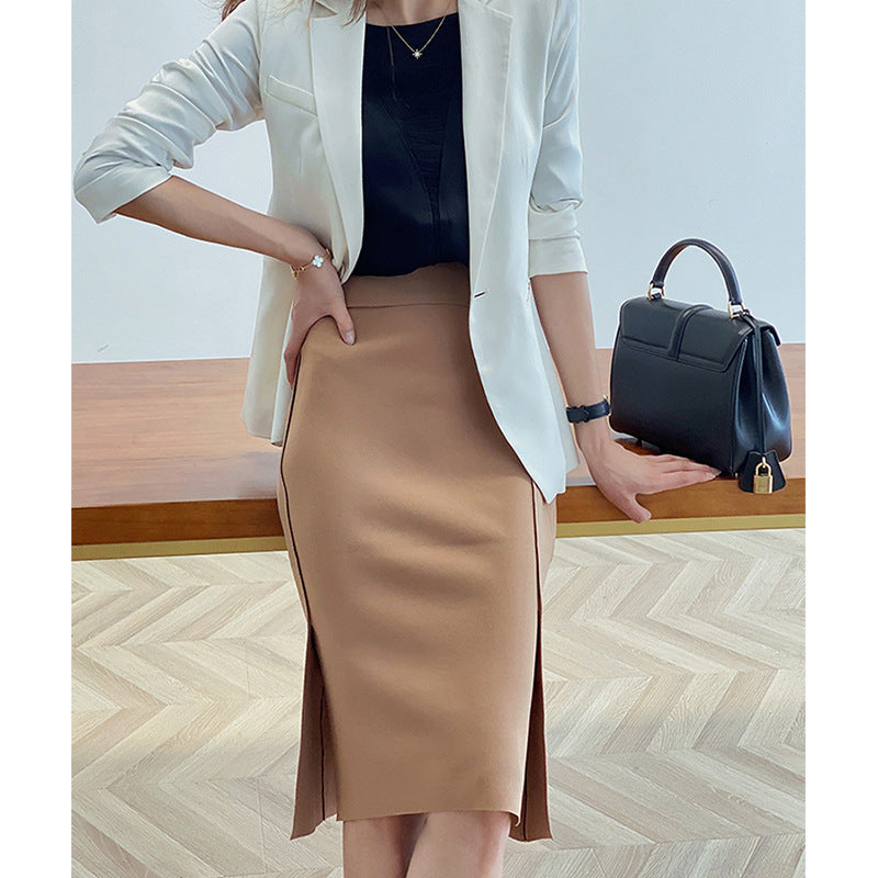 Damen Taillierter Midirock mit asymmetrischer Tulpen-Front und seitlichem Schlitz Echo Archiv