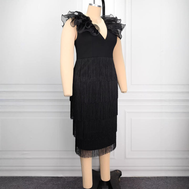 Damen Abendkleid mit voluminösen Rüschendetails und schickem Fransen Echo Archiv