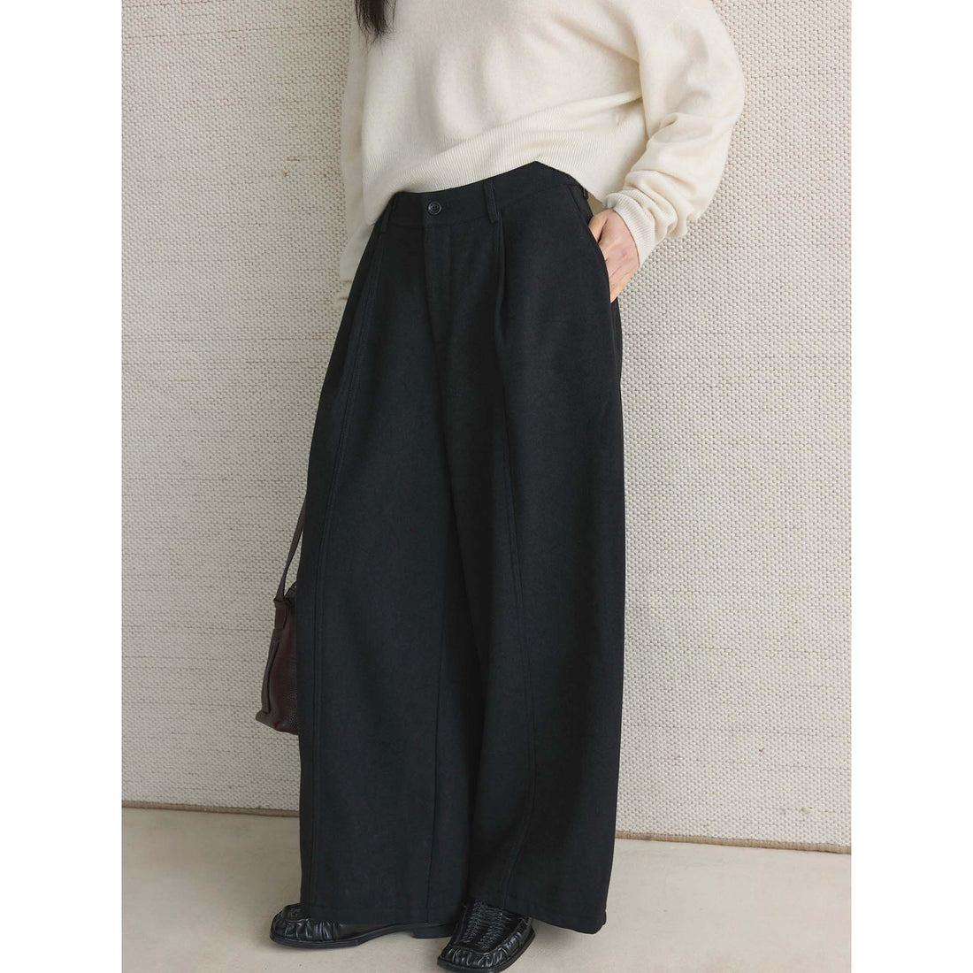 Damen Hochtaillierte Stoffhose mit weitem Palazzo‑Bein und Bundfalten Echoarchiv