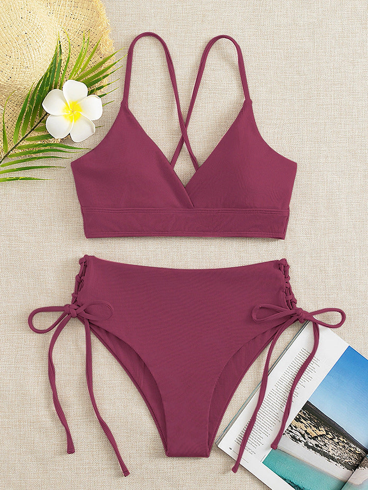 Damen Zweiteiliger Bikini mit verstellbaren Schnürungen und rückseitigem Kreuz-Träger Echo Archiv