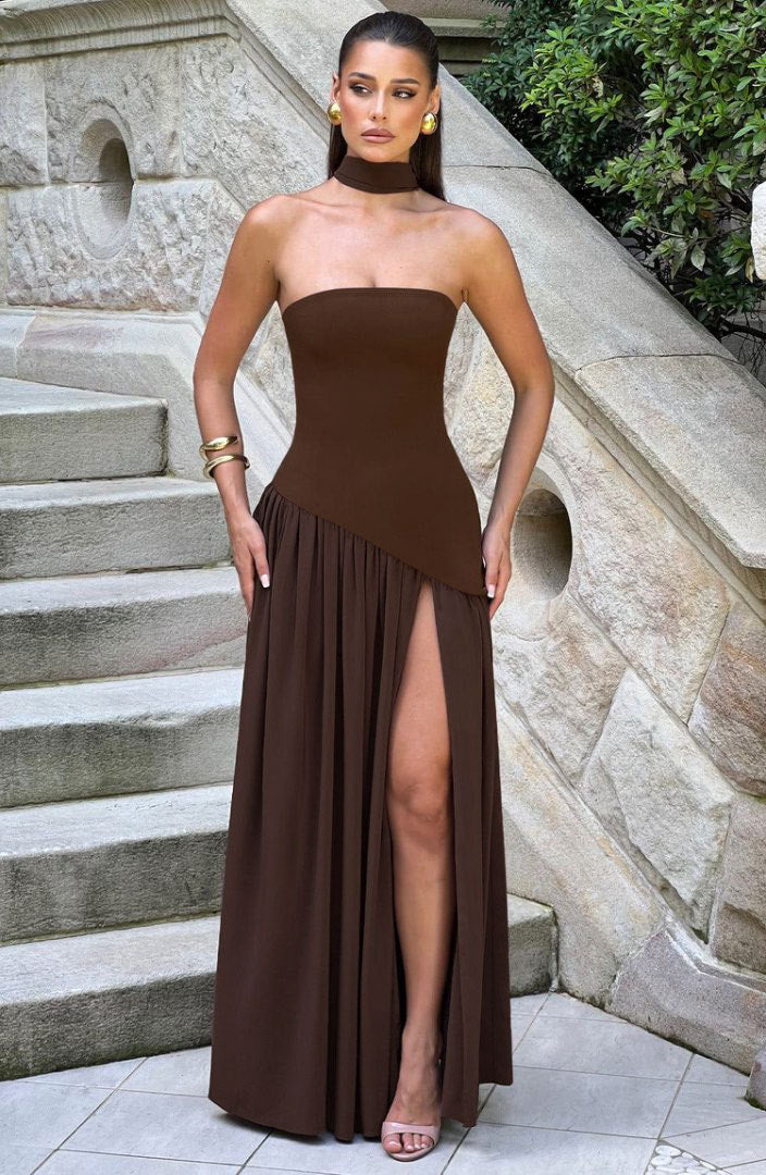 Damen Hochwertiges Abendkleid mit asymmetrischem Schnitt und elegantem Schlitz Echo Archiv
